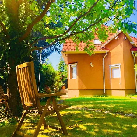 Apollo B&B